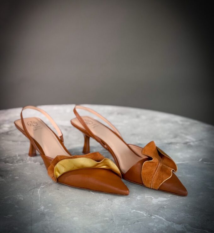 Kate Court shoes (brown)