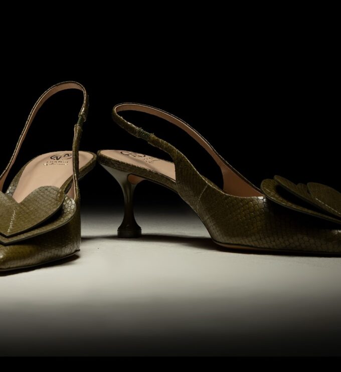 Lily (Snake Botanico)